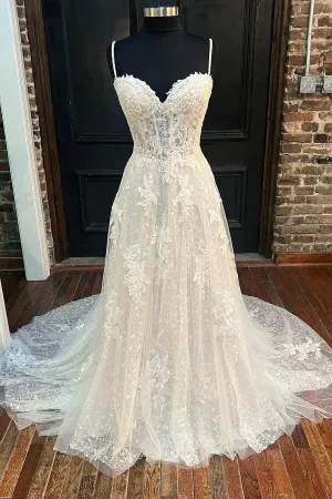 Elegant A line Lace Wedding Dress